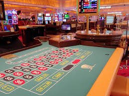 Dragon Tiger betting interface showing stake input and bet confirmation button